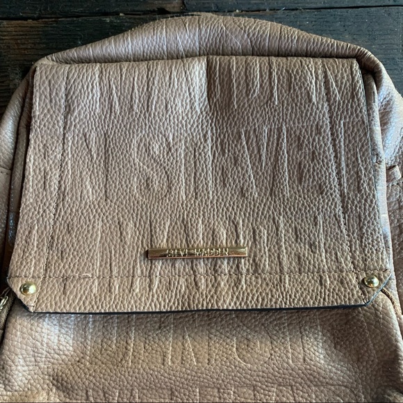 Steve Madden light Carmel brown vegan leather backpack gold details multi pocket - Picture 2 of 7